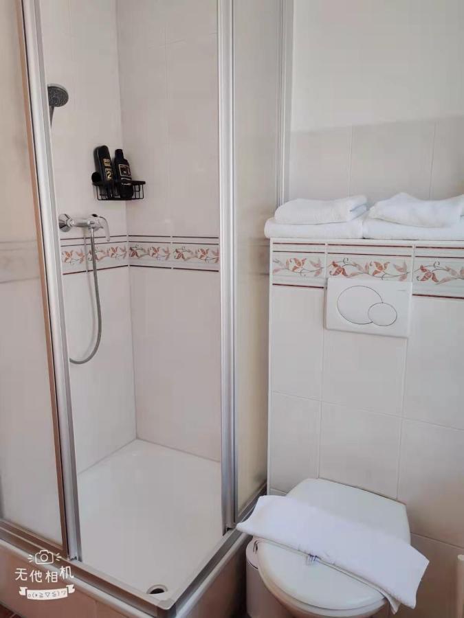 Pension Artstetten Екстериор снимка